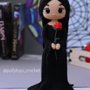 Boneca Morticia Addams